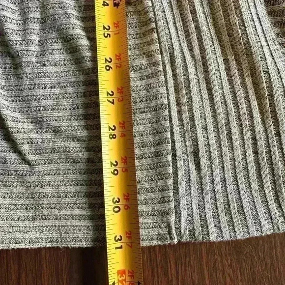 Banana Republic Grey Open Front Long Cardigan. Grey. Size XS. Long Sleeve. - Picture 8 of 8